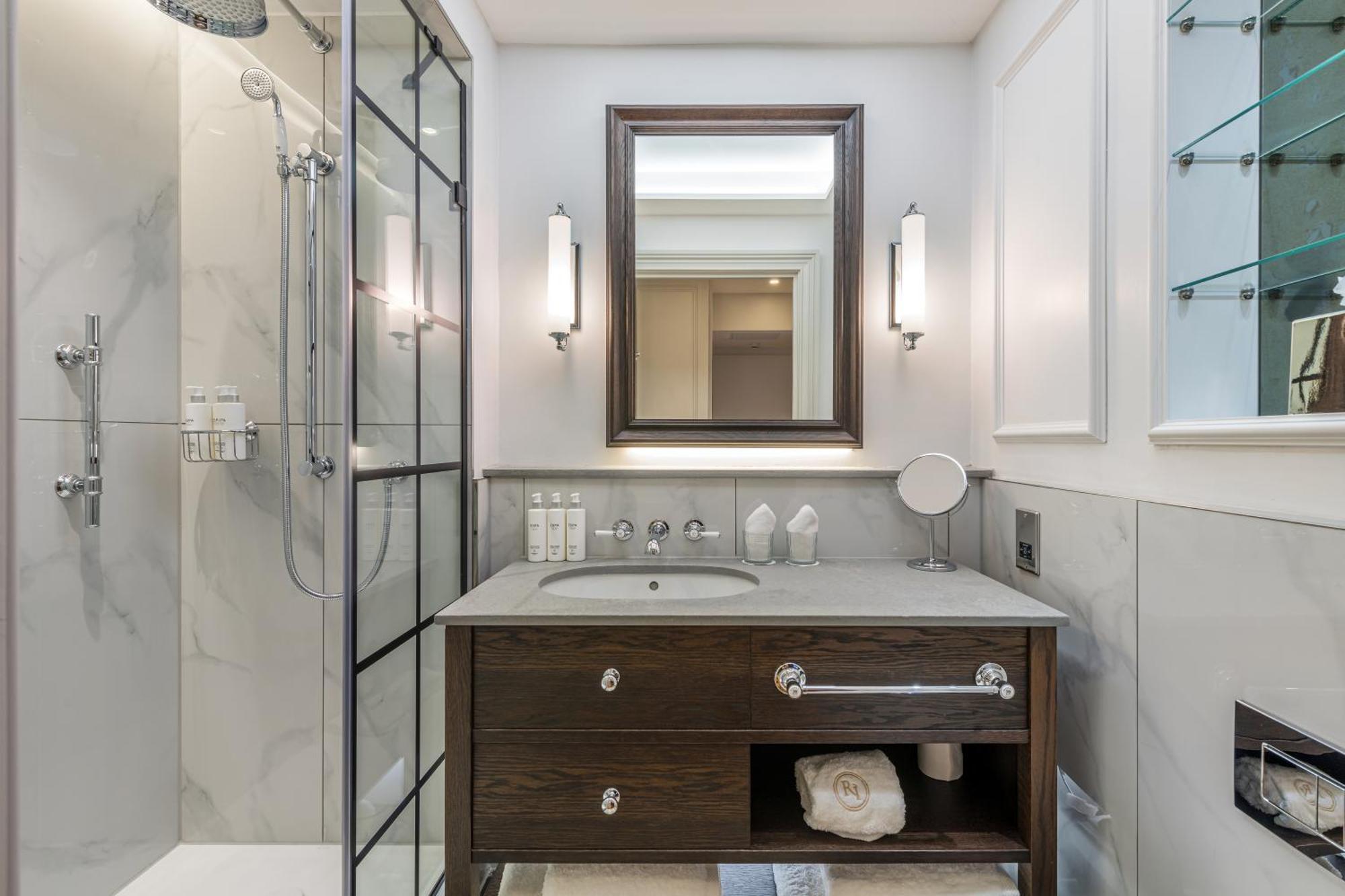 Righ Residences - George Street Aparthotel EDI